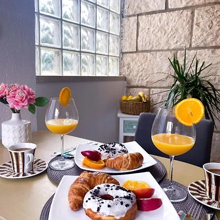 Le Jardin De Daniele شقة دوبروفينك