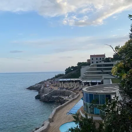 Le Jardin De Daniele دوبروفينك