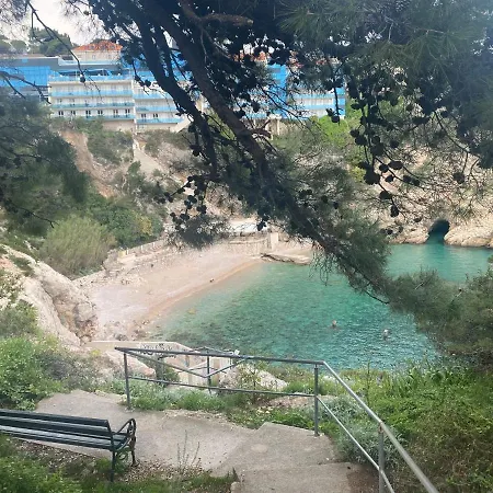 Le Jardin De Daniele دوبروفينك
