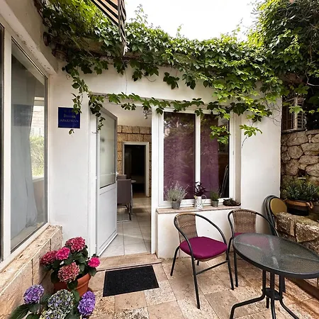 Le Jardin De Daniele شقة